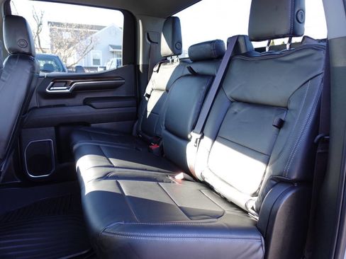 Used 2024 GMC Sierra 1500 Elevation image 18