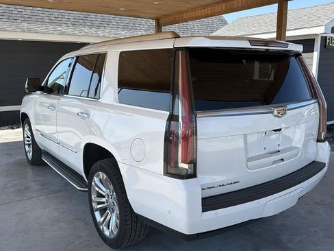 Used 2018 Cadillac Escalade Luxury w/ LPO, Radiant Package RWD image 4