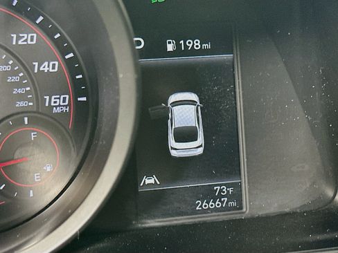 Used 2023 Hyundai Elantra SEL w/ Cargo Package FWD image 12