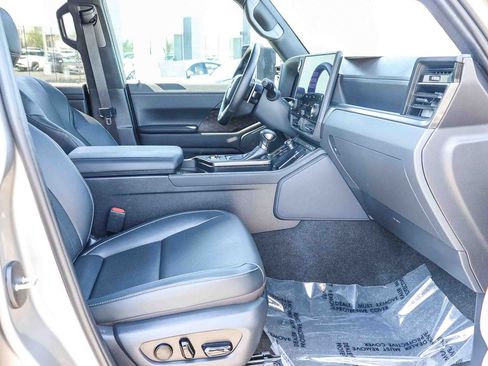 Certified 2026 Lexus GX 550 w/ Cold Area Package AWD/4WD image 19