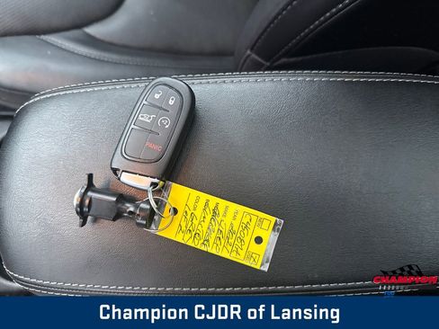 Used 2021 Jeep Cherokee Limited w/ Elite Package image 32