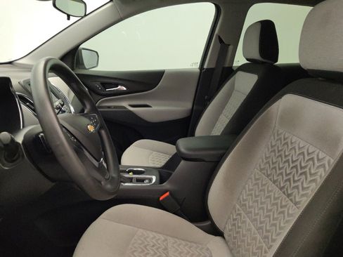 Used 2024 Chevrolet Equinox LS w/ Driver Confidence II Package FWD image 17