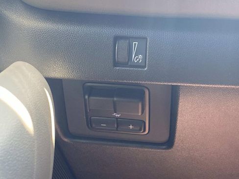 Used 2024 Chevrolet Colorado ZR2 w/ Technology Package image 31