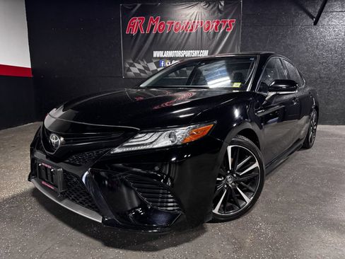 Used 2018 Toyota Camry XSE w/ Protection Package (Q2) FWD image 1