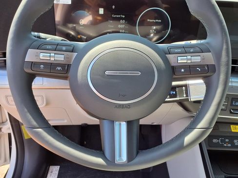 New 2026 Hyundai Kona Limited FWD image 11