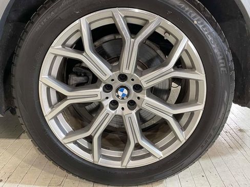 Used 2023 BMW X7 xDrive40i w/ Executive Package image 14