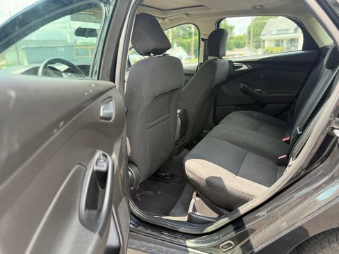 Used 2016 Ford Focus SE FWD image 15