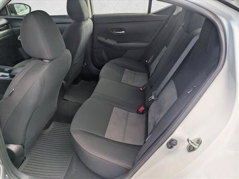 Used 2024 Nissan Sentra SR FWD image 16