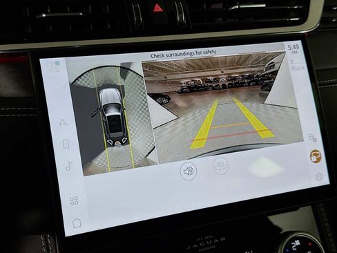 Used 2025 Jaguar F-PACE R-Dynamic S image 15