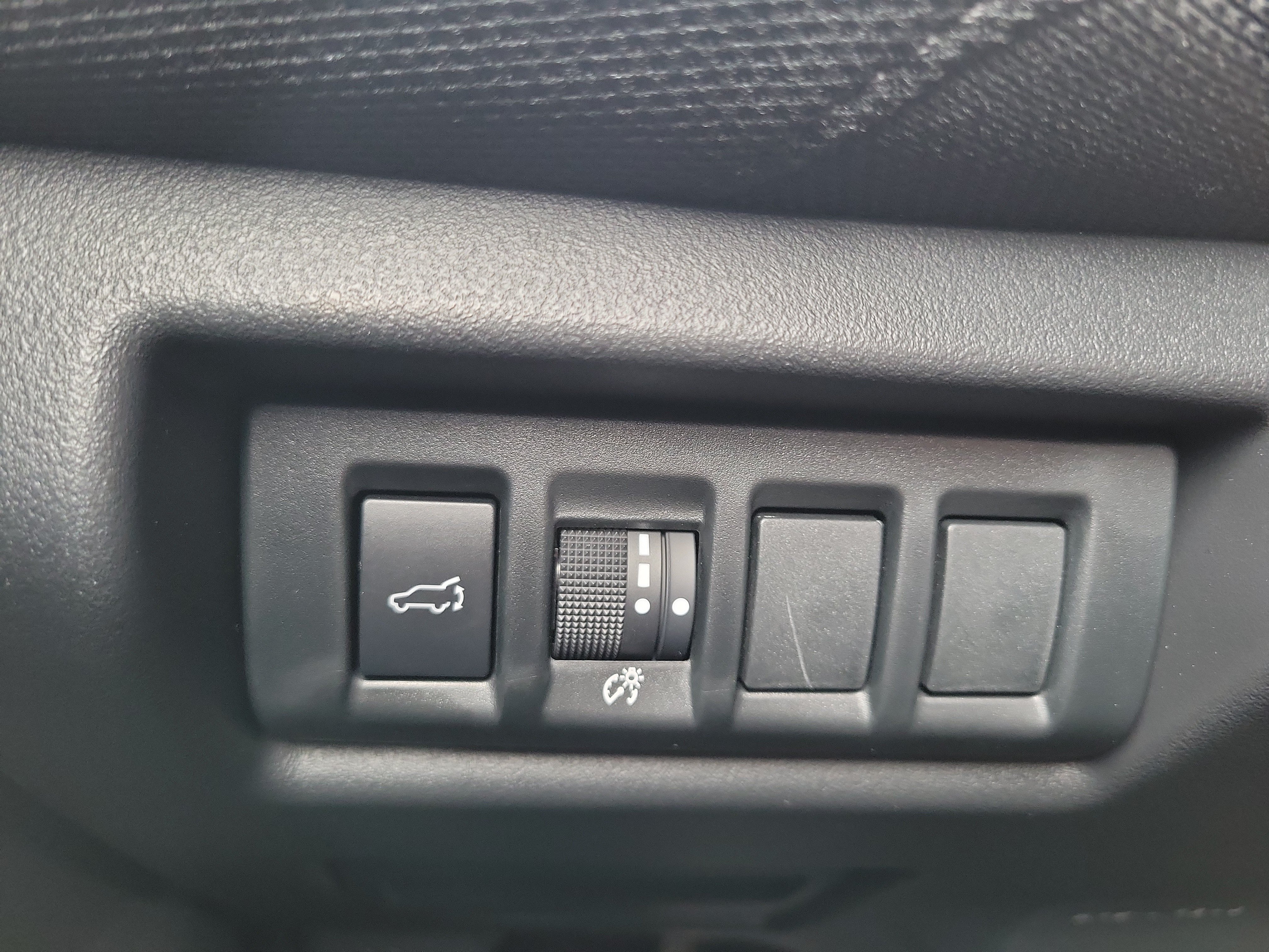 Certified 2026 Subaru Outback Limited AWD/4WD image 30