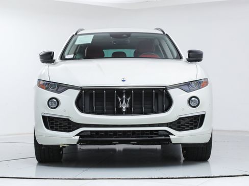 Certified 2022 Maserati Levante GT image 8