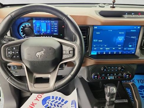 Used 2024 Ford Bronco Outer Banks AWD/4WD image 13