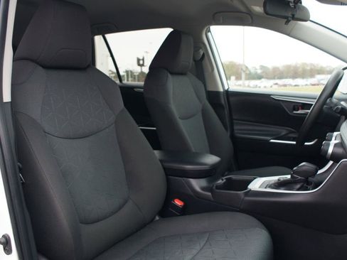 Used 2024 Toyota RAV4 XLE image 22