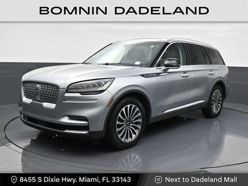Used 2023 Lincoln Aviator Reserve image 1