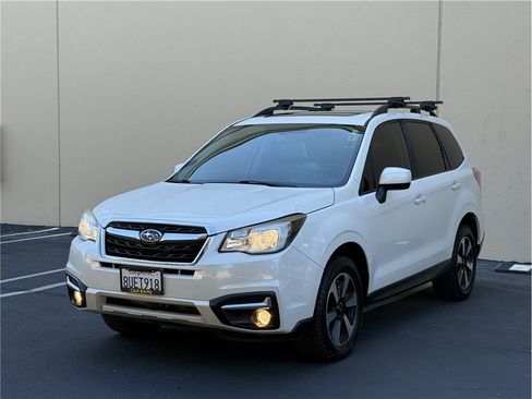 Used 2017 Subaru Forester 2.5i Premium AWD/4WD image 1