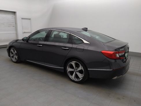 Used 2018 Honda Accord Touring image 3