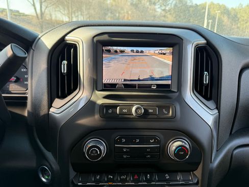 Used 2024 Chevrolet Silverado 2500 Custom w/ Custom Value Package image 19