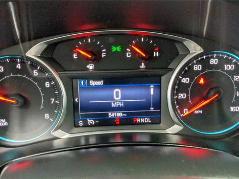 Used 2019 Chevrolet Equinox LT image 18