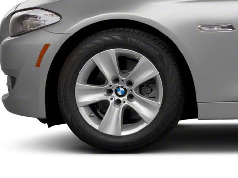 Used 2013 BMW 528i xDrive Sedan image 11