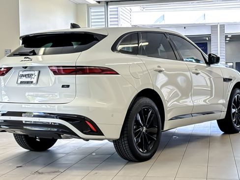 Used 2026 Jaguar F-PACE R-Dynamic S AWD/4WD image 4