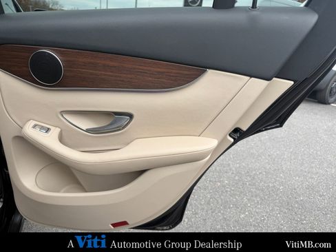 Certified 2022 Mercedes-Benz GLC 300 4MATIC image 25