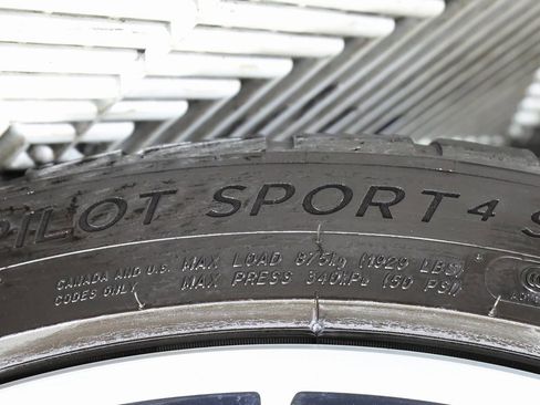 Used 2018 Porsche 911 Turbo image 63