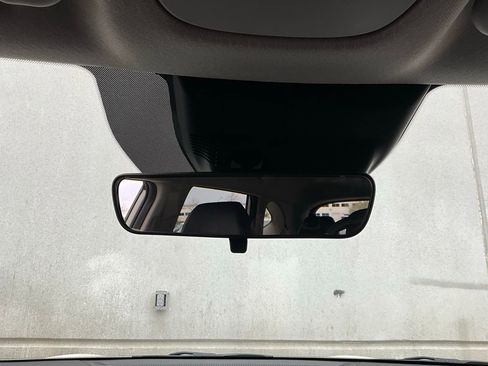 Used 2025 Kia Seltos S image 17