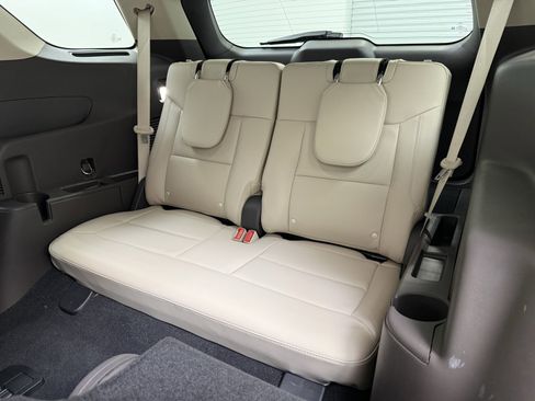 Used 2023 Ford Explorer Platinum w/ Technology Package image 23