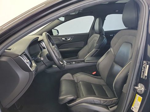 Used 2024 Volvo S60 B5 Plus w/ Climate Package FWD image 17