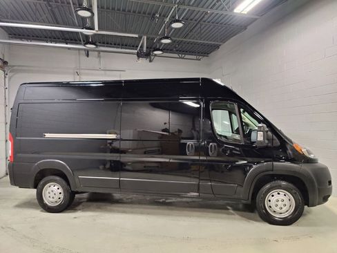 Used 2022 RAM ProMaster 2500 image 4