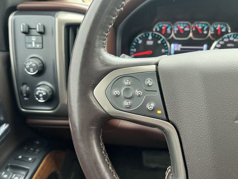 Used 2015 Chevrolet Silverado 1500 High Country w/ High Country Premium Package image 18