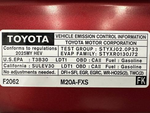 Used 2025 Toyota Corolla Cross AWD Hybrid image 69
