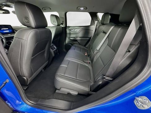 Used 2024 Chevrolet Blazer LT FWD image 31