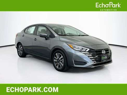 Used 2025 Nissan Versa SV FWD image 1