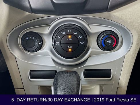 Used 2019 Ford Fiesta SE image 19