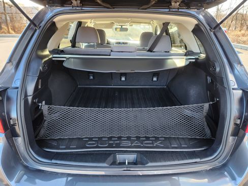 Used 2019 Subaru Outback 2.5i Premium image 8