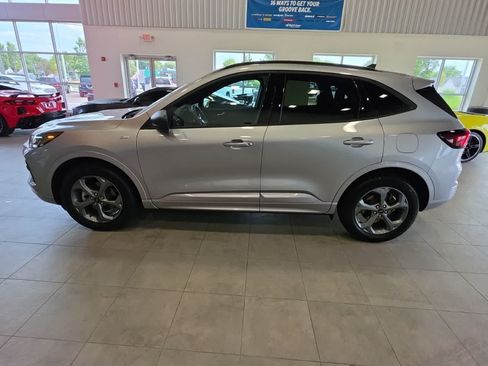 Used 2023 Ford Escape ST-Line w/ Tech Pack #1 AWD/4WD image 15