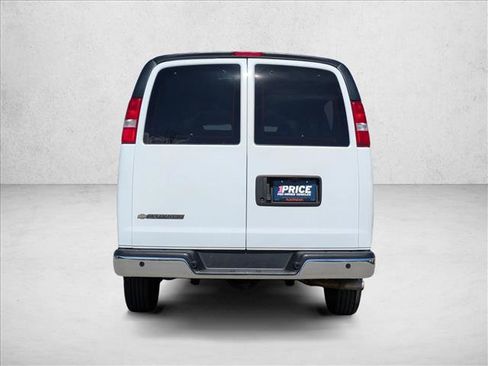 Used 2023 Chevrolet Express 3500 LT w/ LT Preferred Equipment Group RWD image 7
