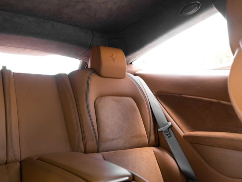 Used 2013 Ferrari FF image 20