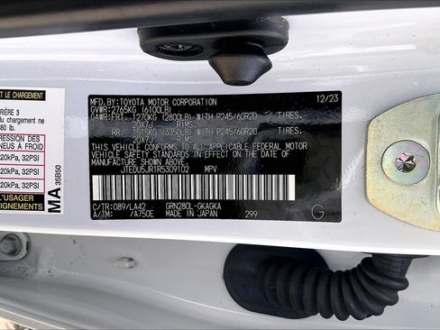 Used 2024 Toyota 4Runner Limited RWD image 34