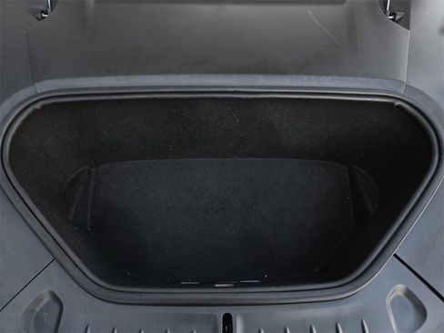 Used 2022 Tesla Model S image 33