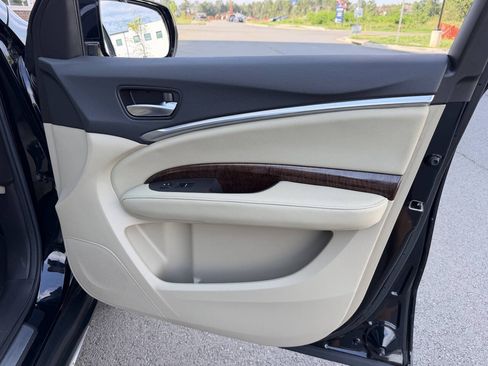 Used 2020 Acura MDX FWD image 26
