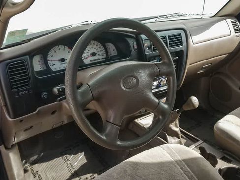 Used 2002 Toyota Tacoma 2WD Xtracab image 15
