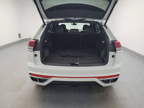 Used 2021 Volkswagen Atlas Cross Sport SE image 29