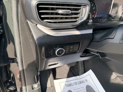 Used 2024 Ford Explorer XLT w/ Equipment Group 202A image 16