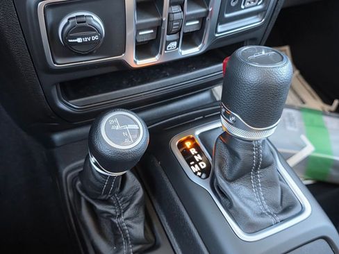 New 2026 Jeep Gladiator Sport image 18