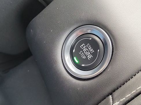 Used 2024 GMC Yukon Denali Ultimate image 18