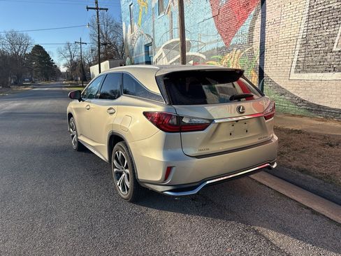 Used 2020 Lexus RX 350L Premium image 4