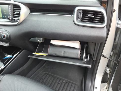 Used 2016 Kia Sorento SX AWD/4WD image 44