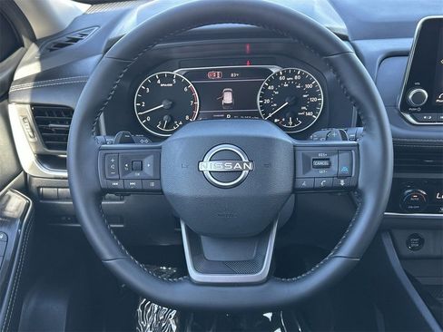 New 2026 Nissan Rogue SV FWD image 27